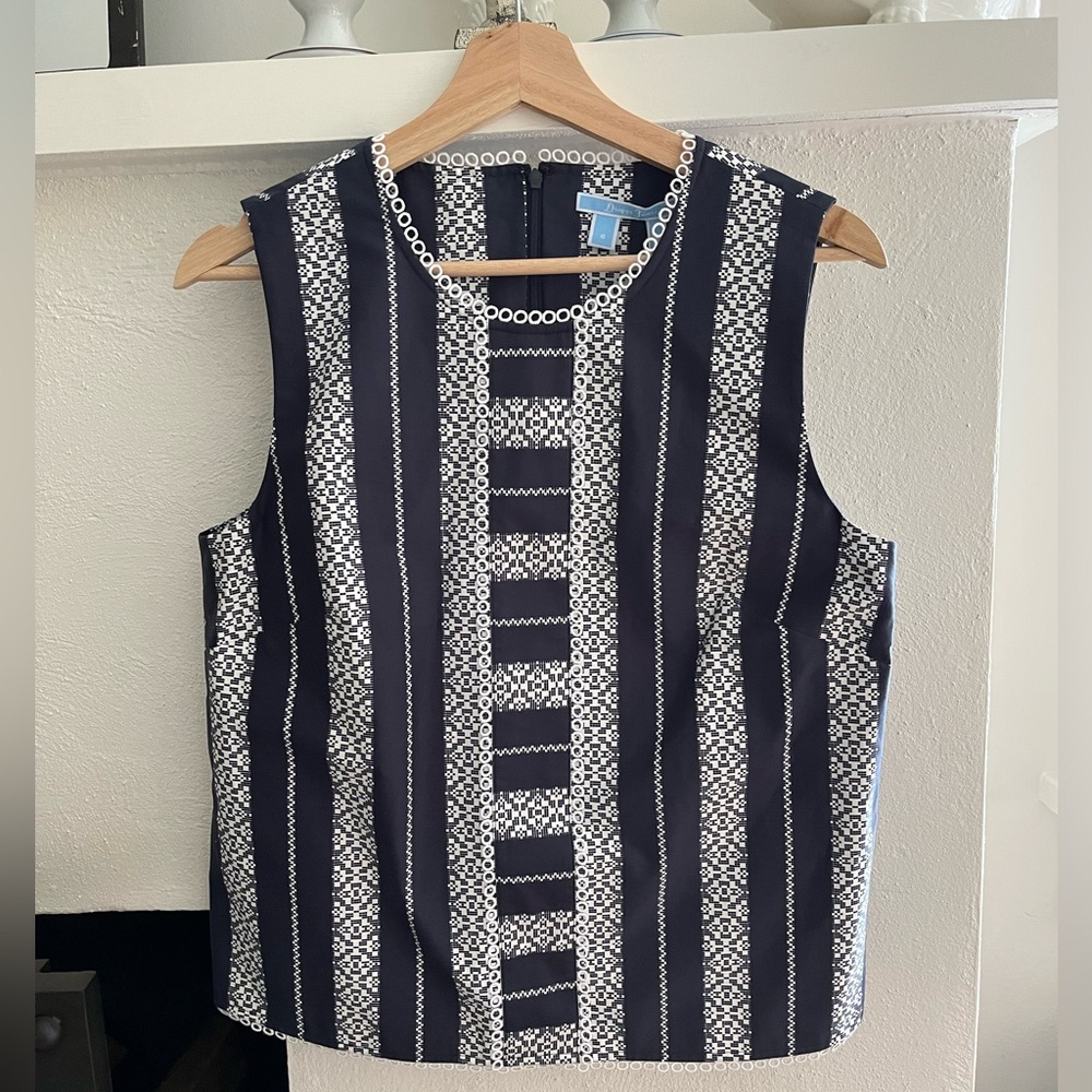 Draper James elegant top NWT